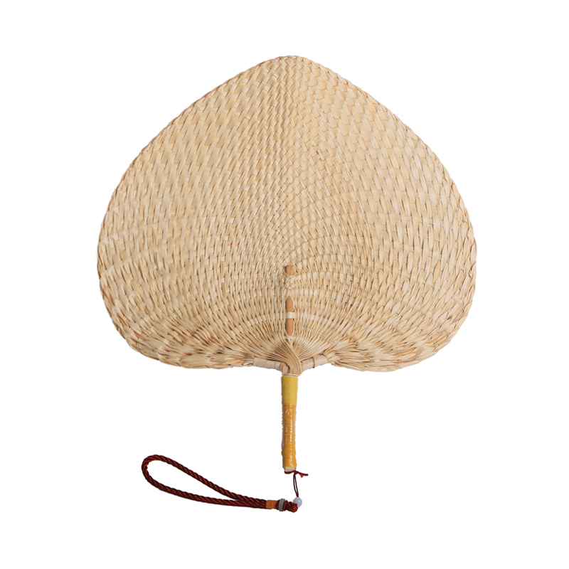 部署18万警力高市早苗为特朗普来访准备“大礼”：将采购美大豆、福特皮卡车和天然气